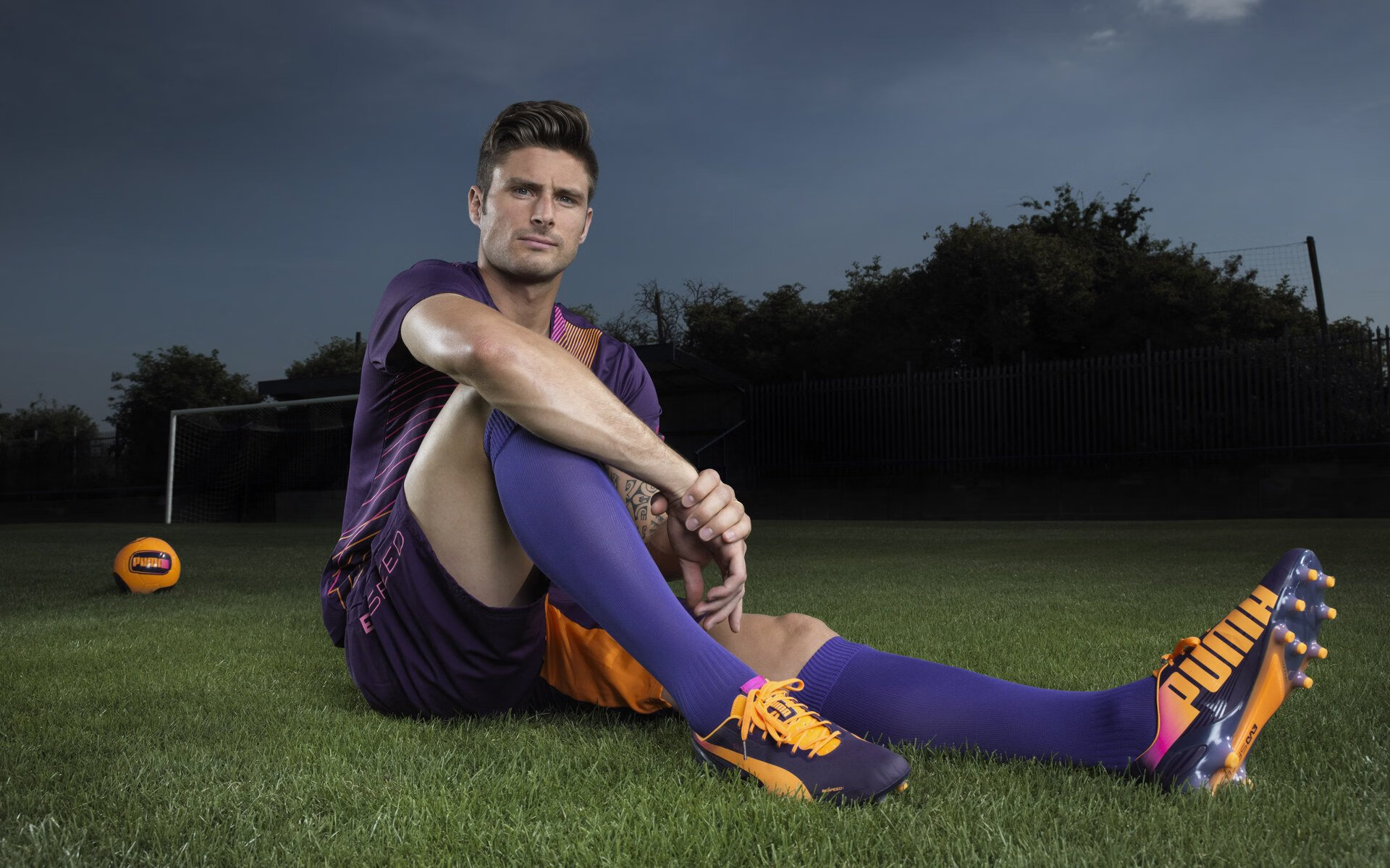 国内足球联赛悬念不断，强弱对决随时发生，国内足球联赛悬念不断,强弱对决随时发生变化