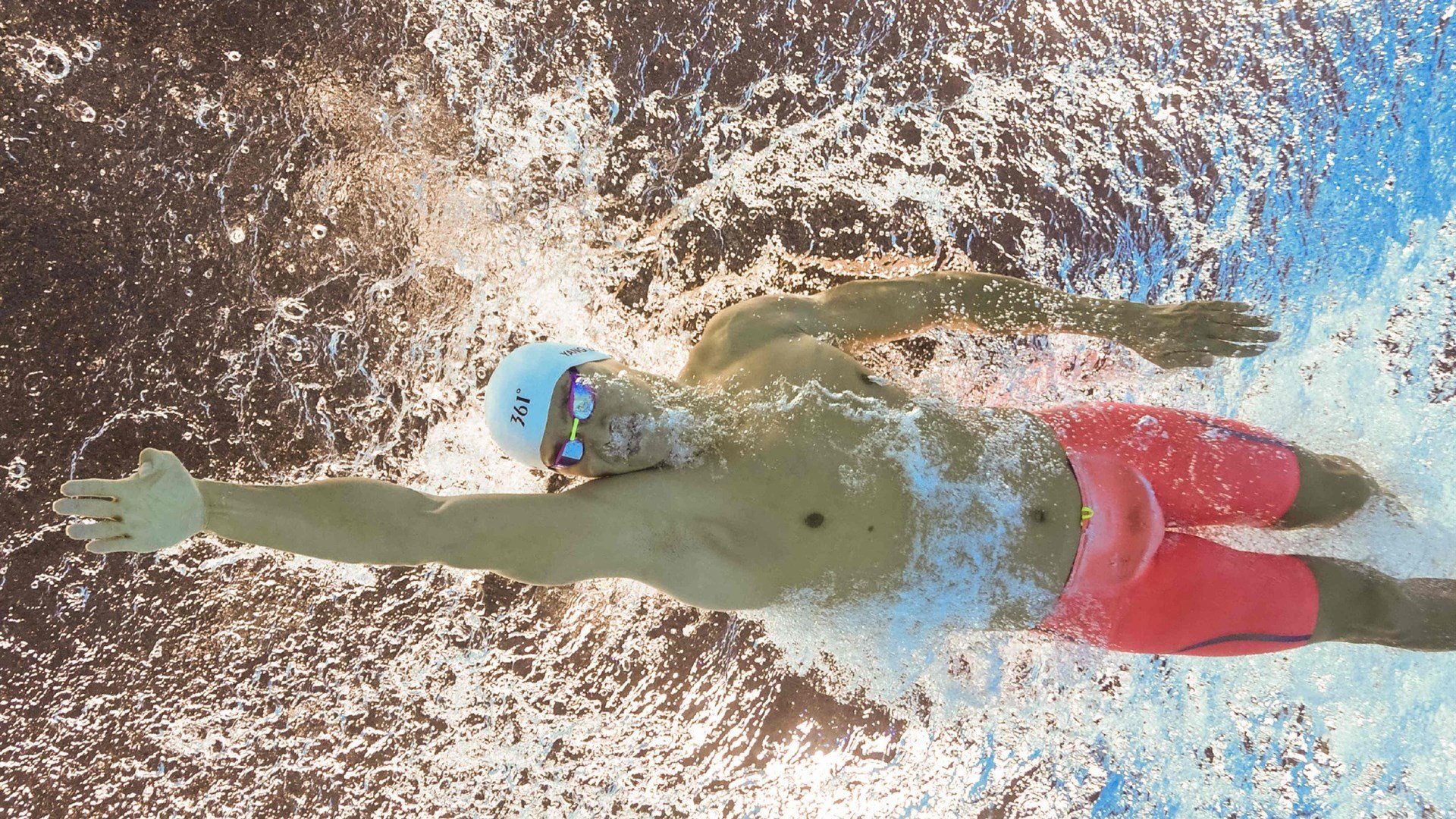 瑞士惊险战胜冰岛，小组出线希望渺茫，瑞士与冰岛