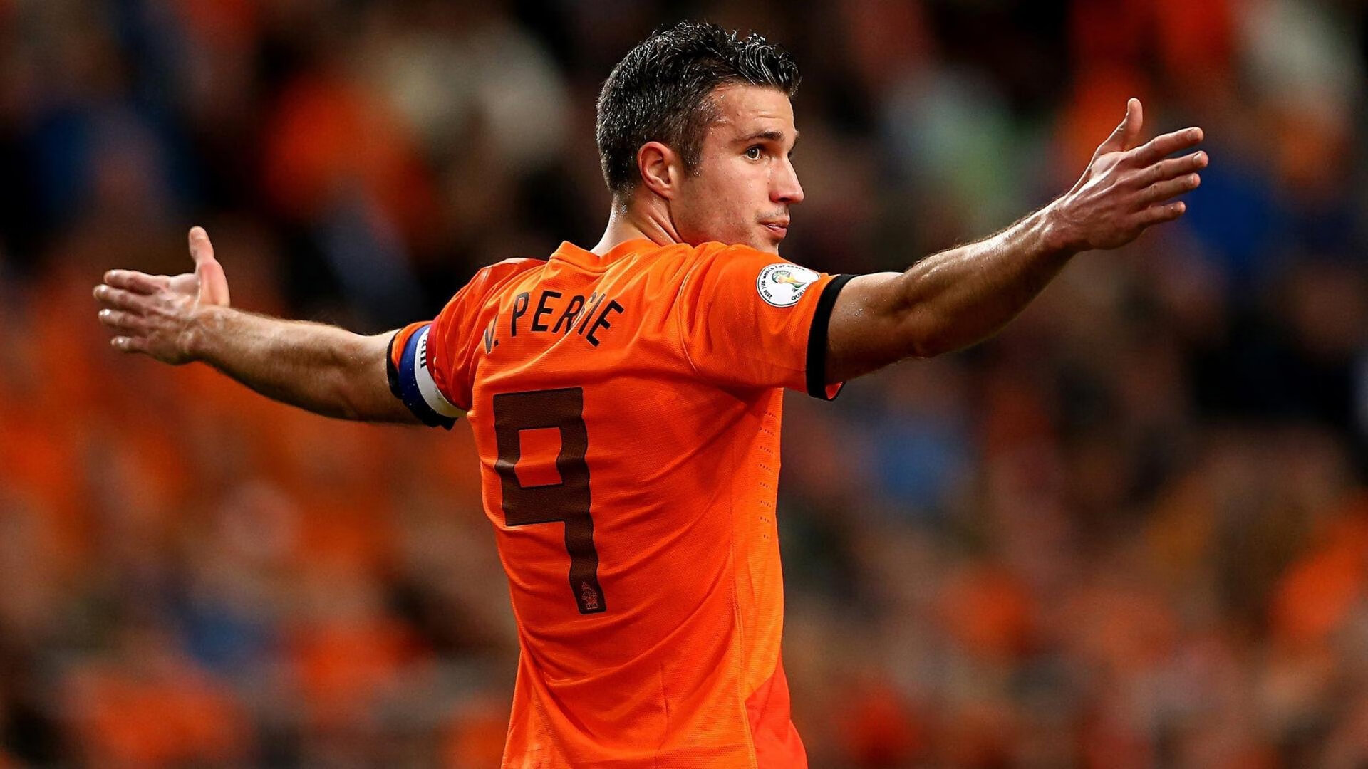 爱游戏手机版-范奥特尔戴克与强敌同场不落下风，范戴克1v2防守